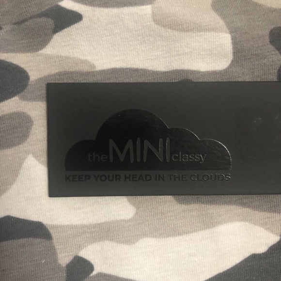 The Mini Classy All Camo Everything Dino Pants Size 8 - Picture 9 of 16